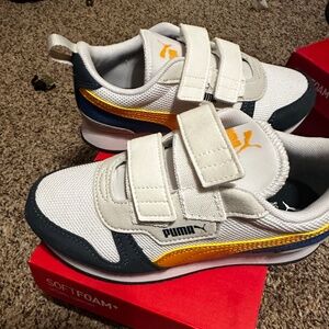 PUMA Little Kid Multi-Color Sneaker